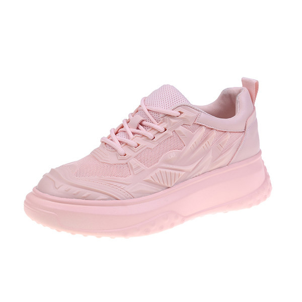 Modernas elpojošas kedas ar šņorēm