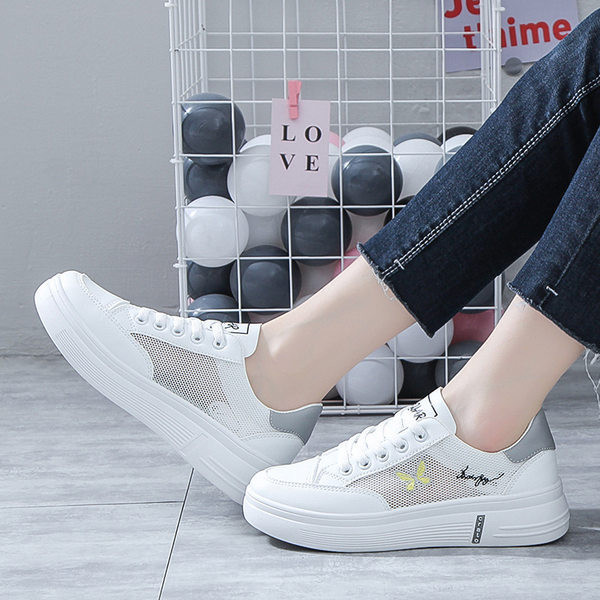 Sieviešu tenta kedas ar tauriņu izšuvumu