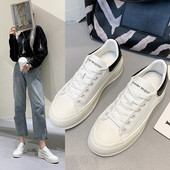 Tīkla sieviešu kedas ar plakanām zolēm un šņorēm