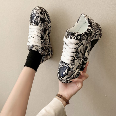 Tenisi dama colorati cu sireturi si talpa plata