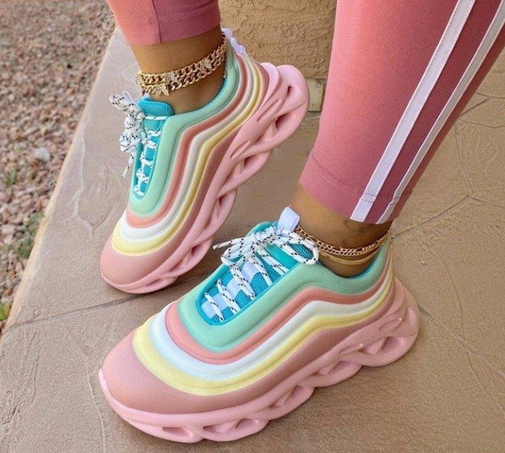 Model nou de adidasi de dama multicolori cu talpa aspra