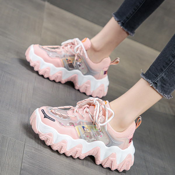 Sieviešu ikdienas kedas no eko ādas ar rupju 5,5 cm zoli