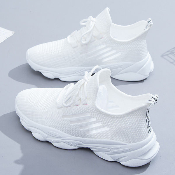 Sportam piemērotas sieviešu kedas ar šņorēm