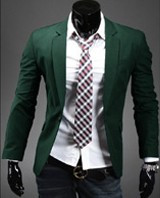 Vyriškas aktualus švarkas, paprastas modelis su ilgomis rankovėmis ir sagute