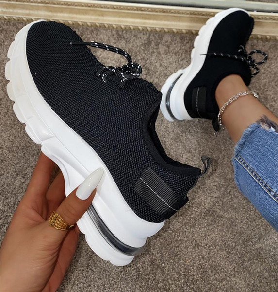 Tenisi moderni din material textil cu imprimeu animal