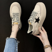 Sieviešu kedas ar aplikāciju un plakanu zoli divās krāsās