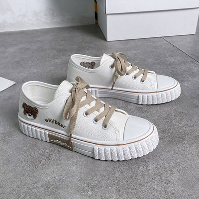 Adidasi de dama cu talpa plate si aplicatie de ursuleti - doua modele