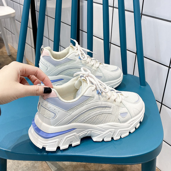 Sporta un ikdienas sieviešu kedas ar rupju zoli divi modeļi