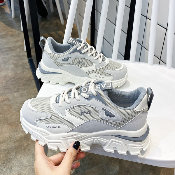 Ikdienas sieviešu kedas ar raupju zoli un mežģīnēm - pelēkas un baltas