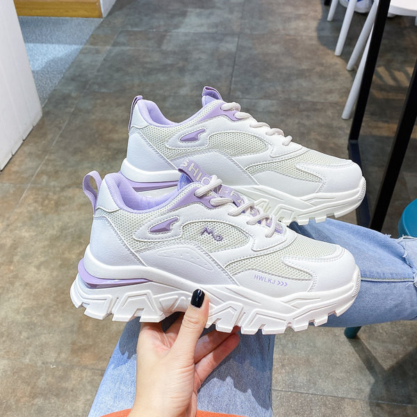 Ikdienas sieviešu kedas ar raupju zoli un mežģīnēm - pelēkas un baltas