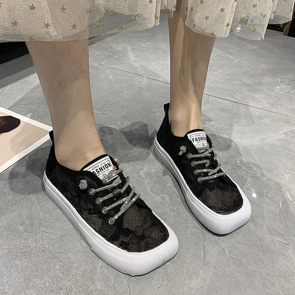 Jauna modeļa modernas mežģīņu kedas ar šņorēm