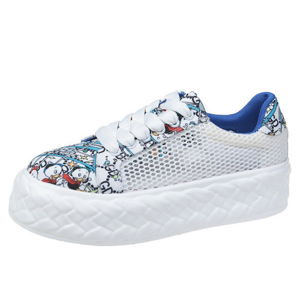 Μοντέρνα γυναικεία αθλητικά παπούτσια με κορδόνια και επίπεδη σόλα