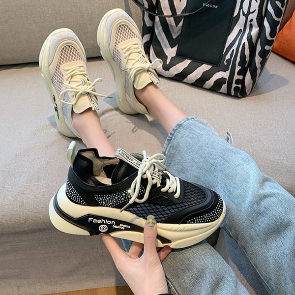 Sieviešu ikdienas kedas ar sietu un akmeņiem