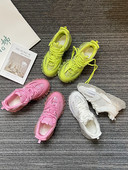 Krāsainas sieviešu kedas ar mežģīnēm un sietu