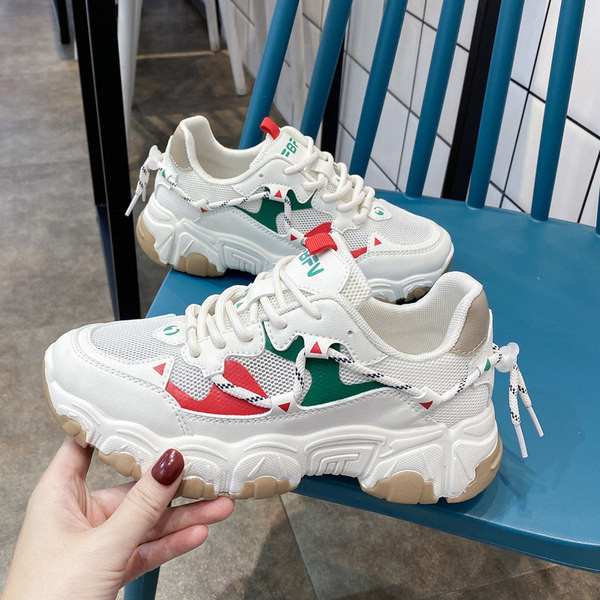 Model nou de adidasi de vara respirabili cu talpa aspra