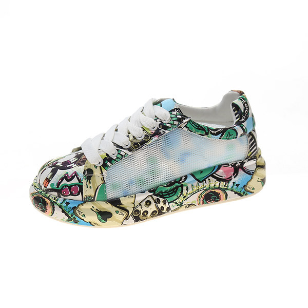 Jauns krāsainu kedu modelis ar plakanu zoli