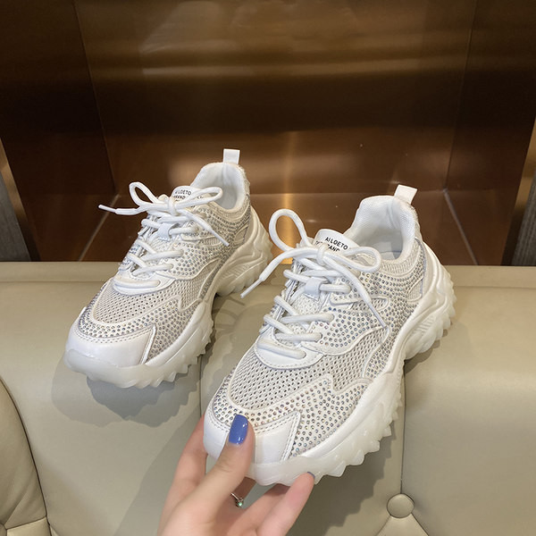 Sieviešu elpojošas kedas ar 6,5 cm platformu un dekorācijas akmeņiem