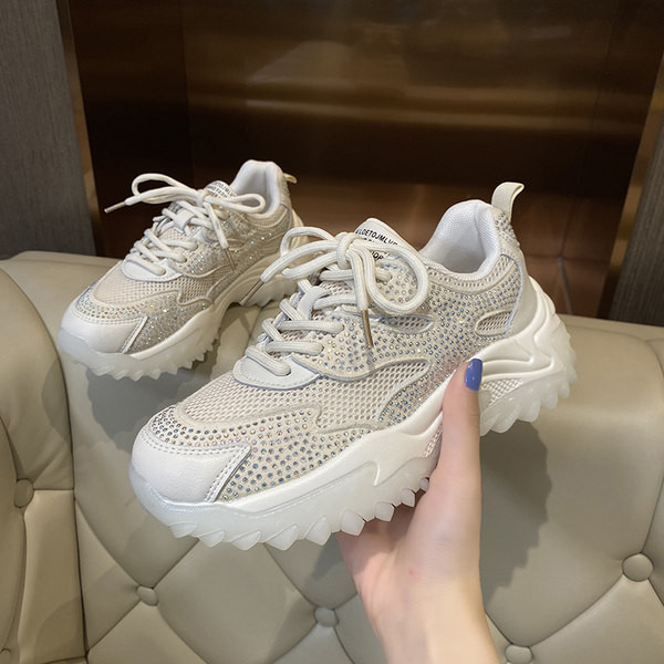 Sieviešu elpojošas kedas ar 6,5 cm platformu un dekorācijas akmeņiem