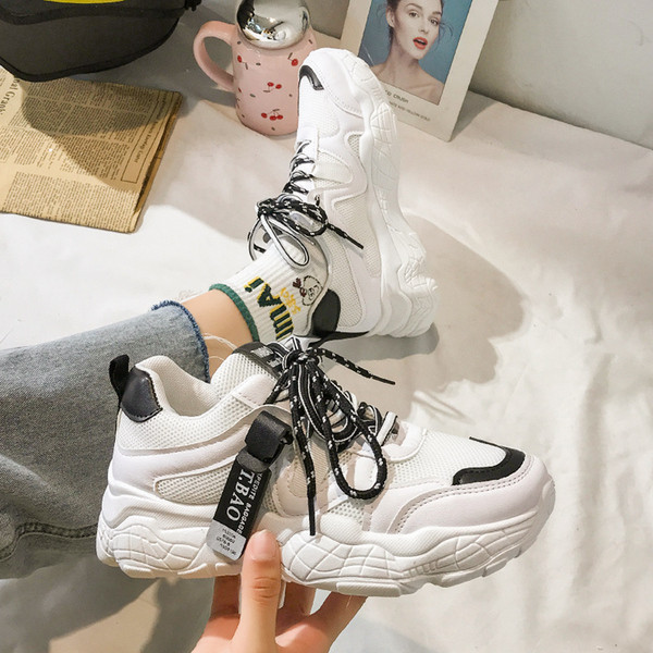 Jauns atsperu kedu modelis ar raupju zoli