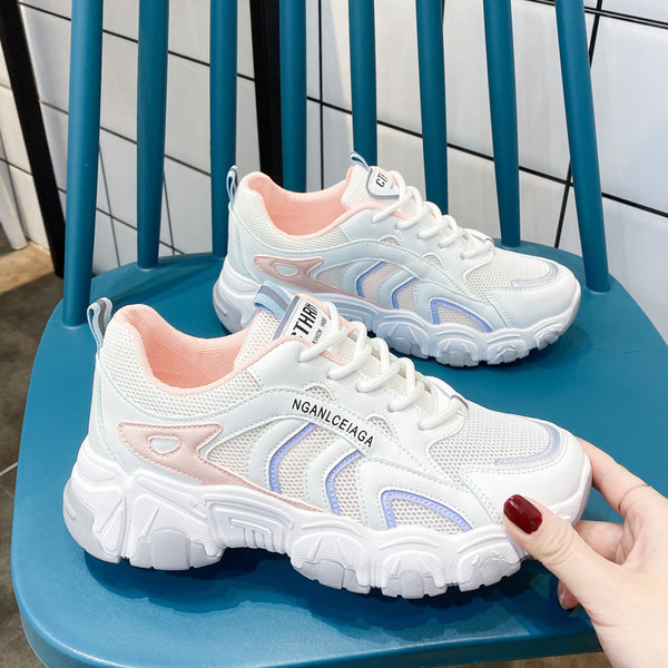 Ikdienas sieviešu kedas ar tīkliem un raupju zoli - divas krāsas