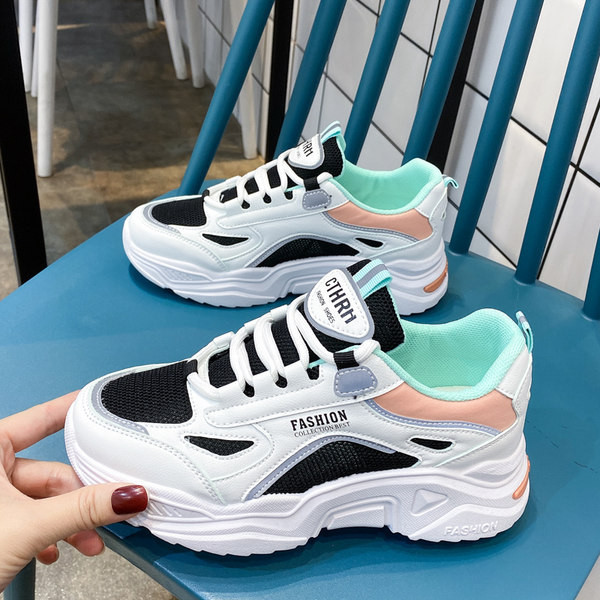 Jauns sieviešu ikdienas kedu modelis ar tīkliņiem - trīs krāsas