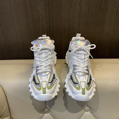 Elpojošas sieviešu krāsainas kedas ar šņorēm