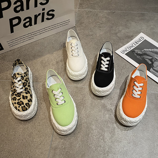 Tenisi casual dama confectionati din material textil cu talpa plata si sireturi