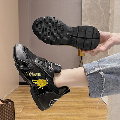 Sieviešu kedas ar izšuvumiem un mežģīnēm divās krāsās