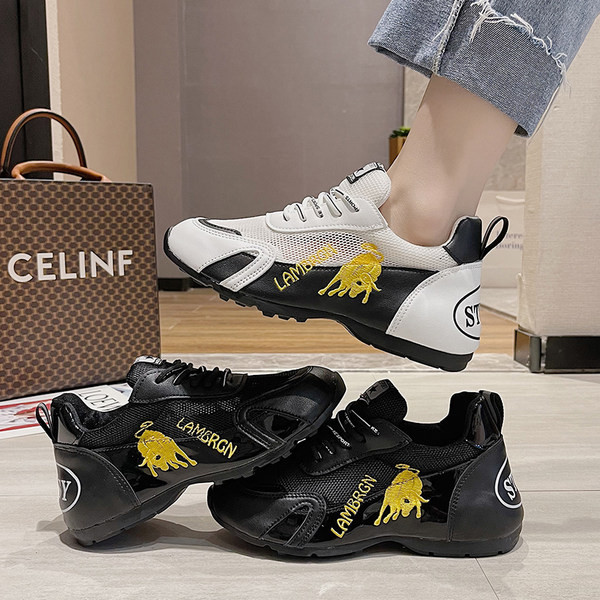 Sieviešu kedas ar izšuvumiem un mežģīnēm divās krāsās