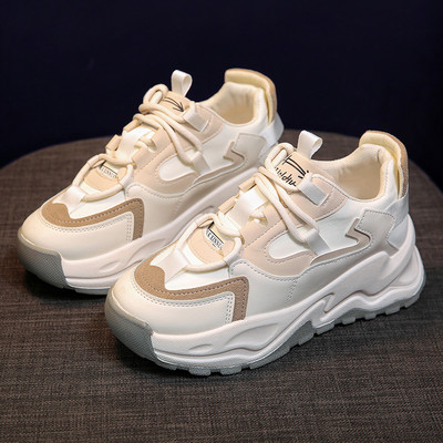 Kareda kõrge tallaga naiste vabaaja tossud