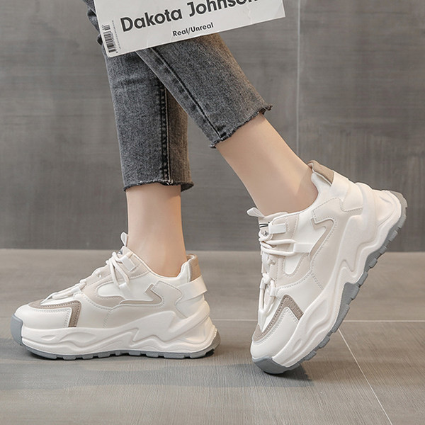 Kareda kõrge tallaga naiste vabaaja tossud