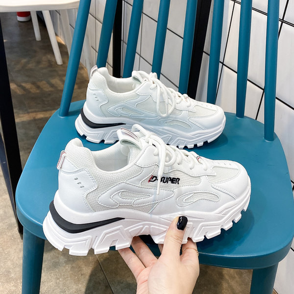 Modernas sieviešu kedas ar raupju zoli ar izšuvumu uzrakstu