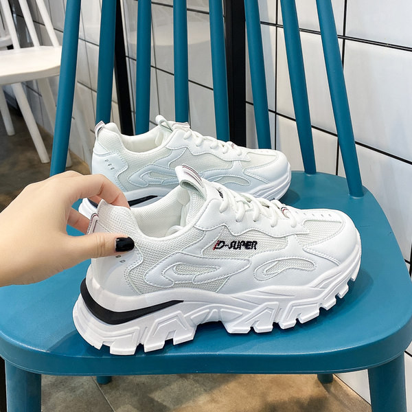 Modernas sieviešu kedas ar raupju zoli ar izšuvumu uzrakstu