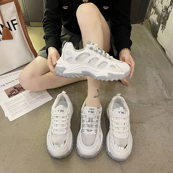 Adidași casual cu plasă și talpă aspră