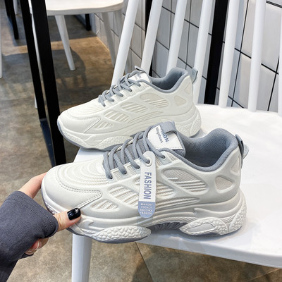 Ikdienas sieviešu kedas ar mežģīnēm un raupju zoli - divas krāsas