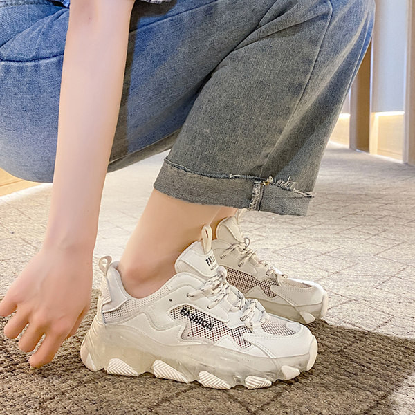 Model nou de adidasi de vara dama cu sireturi in doua culori