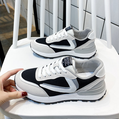 Sporta un ikdienas sieviešu kedas ar plakanu zoli vairākās krāsās