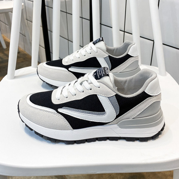 Sporta un ikdienas sieviešu kedas ar plakanu zoli vairākās krāsās