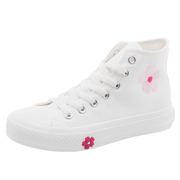 Sieviešu pavasara kedas ar izšūtiem ziediem