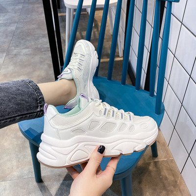 Modernas sieviešu kedas ar mežģīnēm vairākās krāsās