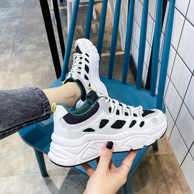 Modernas sieviešu kedas ar mežģīnēm vairākās krāsās