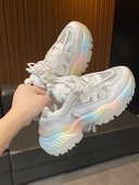 Sieviešu kedas ar krāsainu zoli un sietu