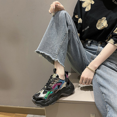 Adidasi moderni de dama cu elemente stralucitoare