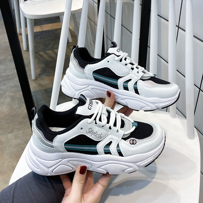 Jauns sieviešu pavasara kedu modelis ar raupju zoli