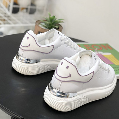 Jauns atsperu kedu modelis no eko ādas ar šņorēm