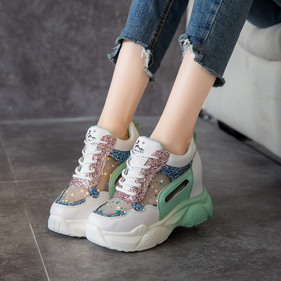 Model nou de adidasi de dama cu talpa inalta si elemente stralucitoare