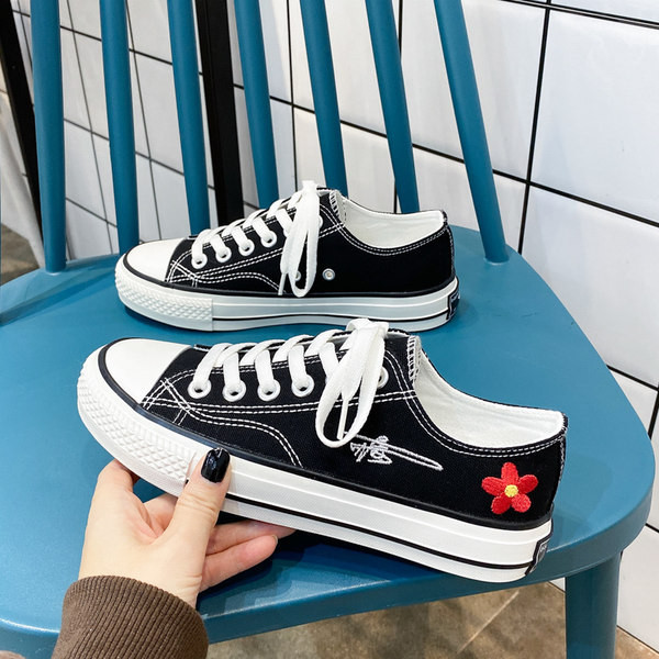 Tenisi dama casual din material textil cu broderie