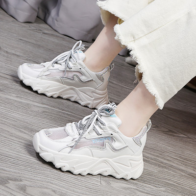 Baltas ikdienas sieviešu kedas ar augstām zolēm