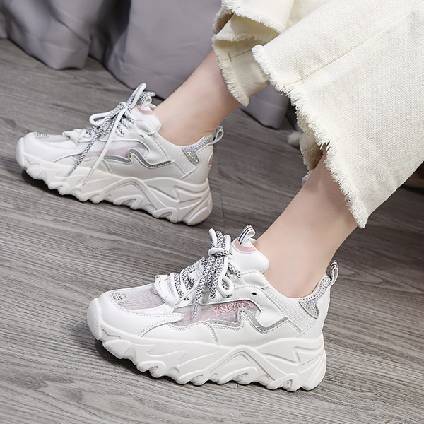 Baltas ikdienas sieviešu kedas ar augstām zolēm