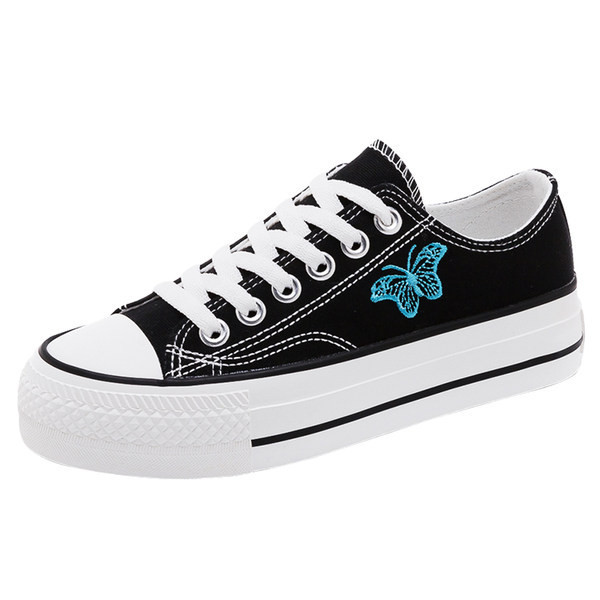 Ikdienas sieviešu kedas ar tauriņu izšuvumu - no auduma